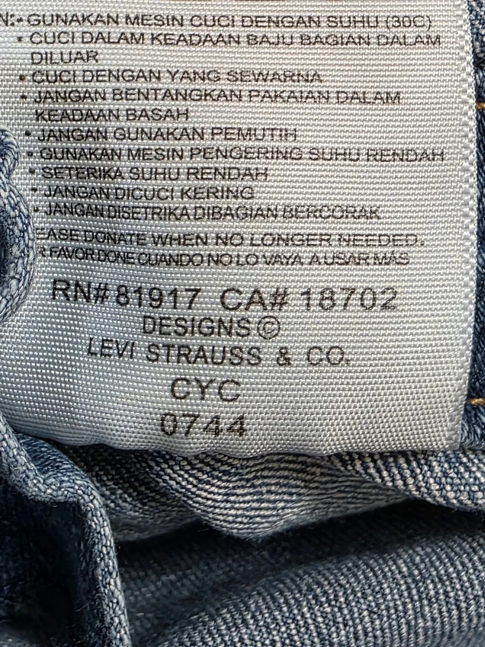 Levi’s Baby Denim Overalls 24M Classic Bib Snap Bottom